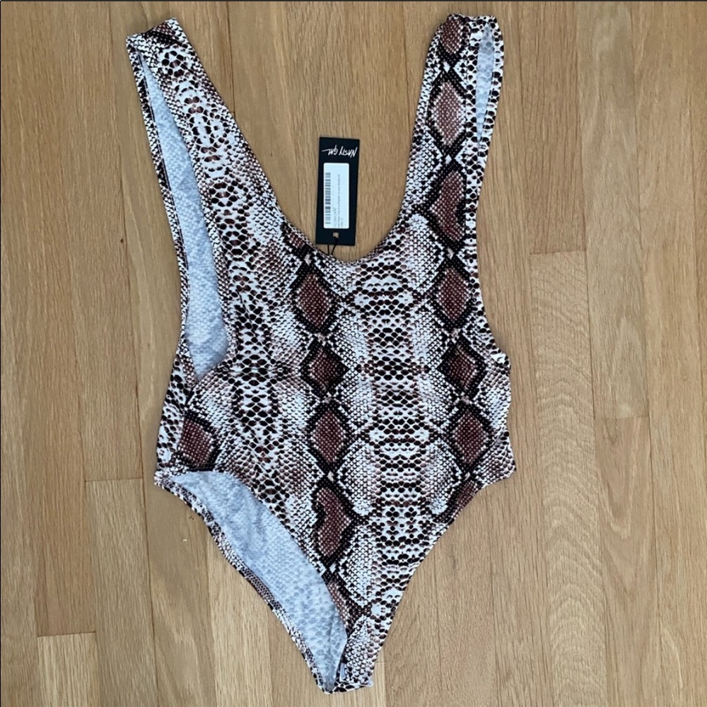 Nasty Gal Reptile Snake Print Bodysuit - Picture 4 of 4